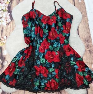 Victoria's Secret Vintage Floral Black Red Lace Nightie Large
